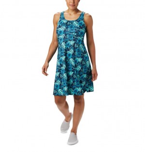 Columbia® PFG Freezer III Women Dresses | NVWSCO-871