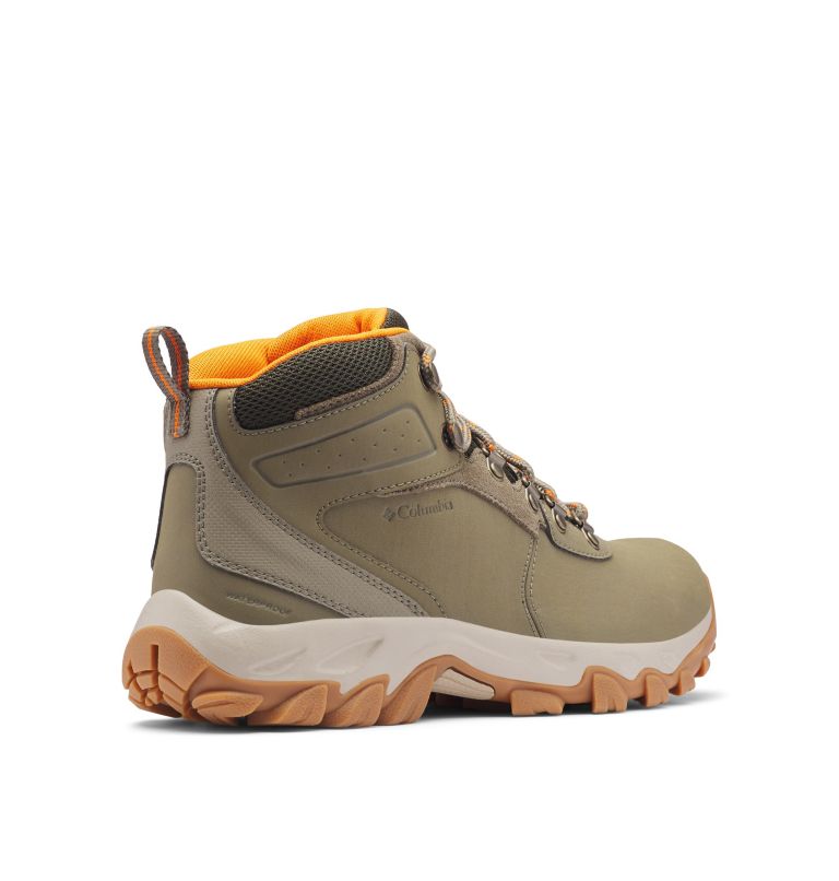 Columbia® Newton Ridge Plus II Men Boots | YQVUKW-435