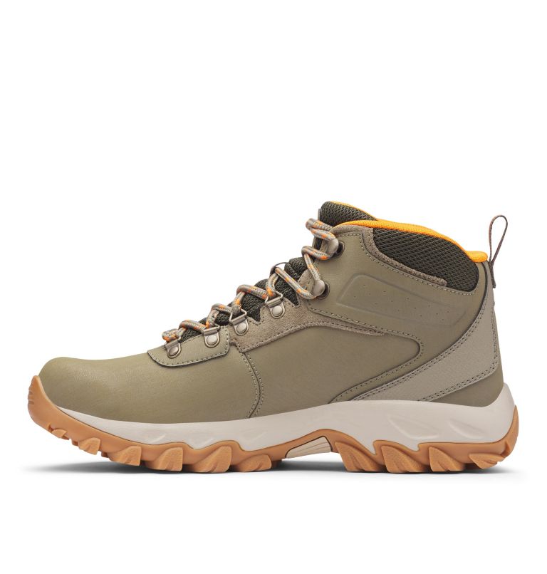 Columbia® Newton Ridge Plus II Men Boots | YQVUKW-435