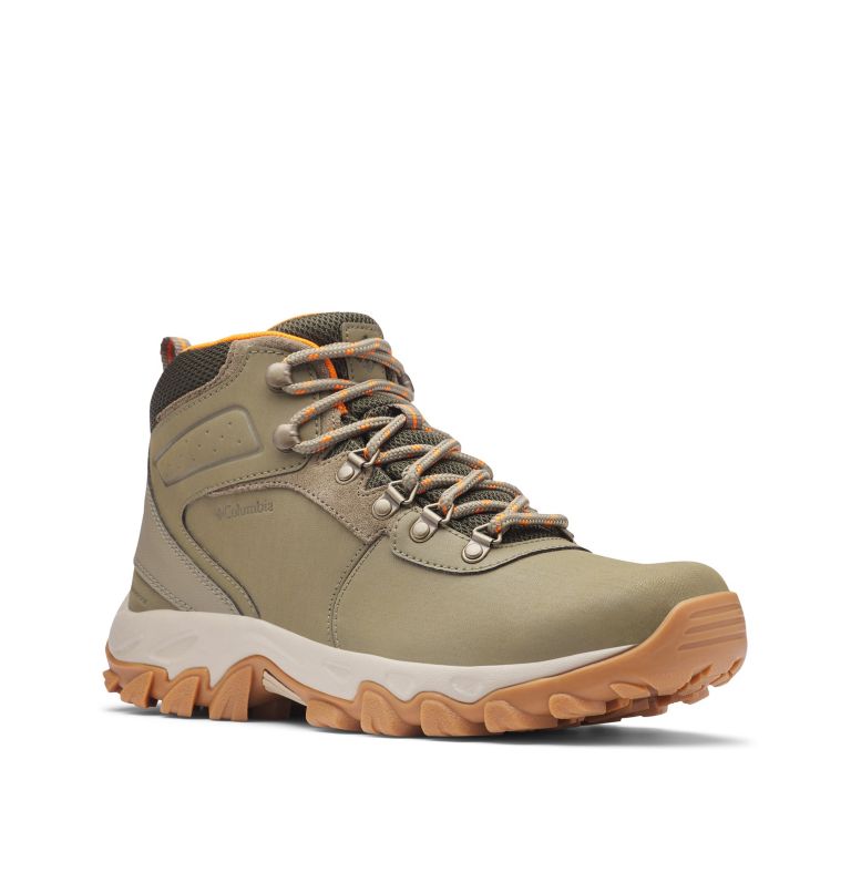 Columbia® Newton Ridge Plus II Men Boots | YQVUKW-435