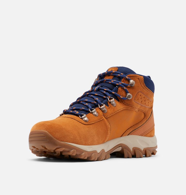 Columbia® Newton Ridge Plus II Men Waterproof Boots | EGKJVW-105